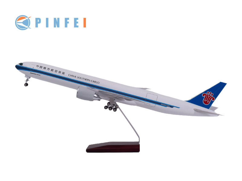 47cm Boeing 777-30F China Southern Airlines