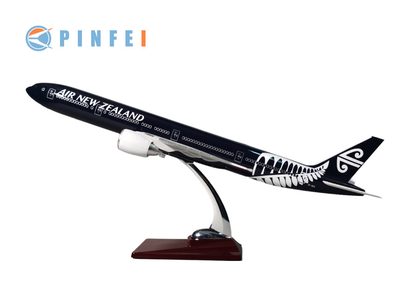 47cm Boeing 777-300ER ANZ