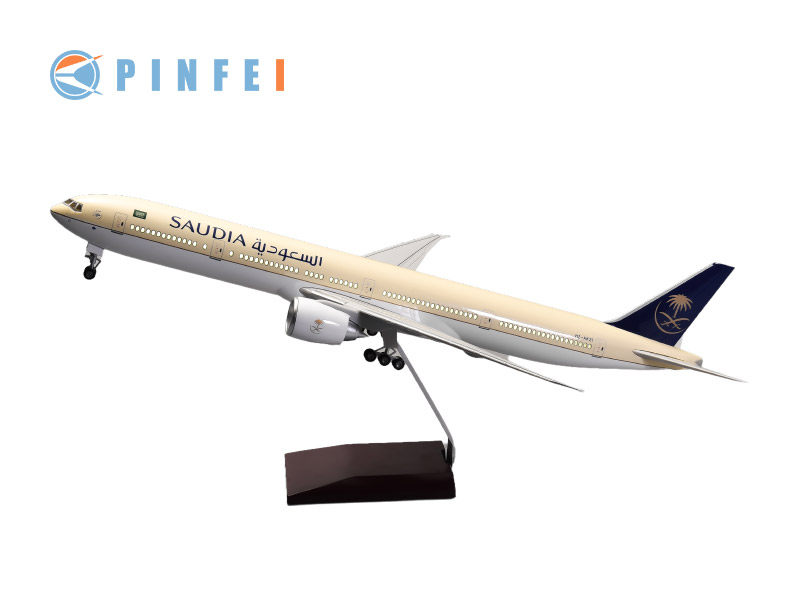 47cm Boeing 777-300ER Saudi Airlines