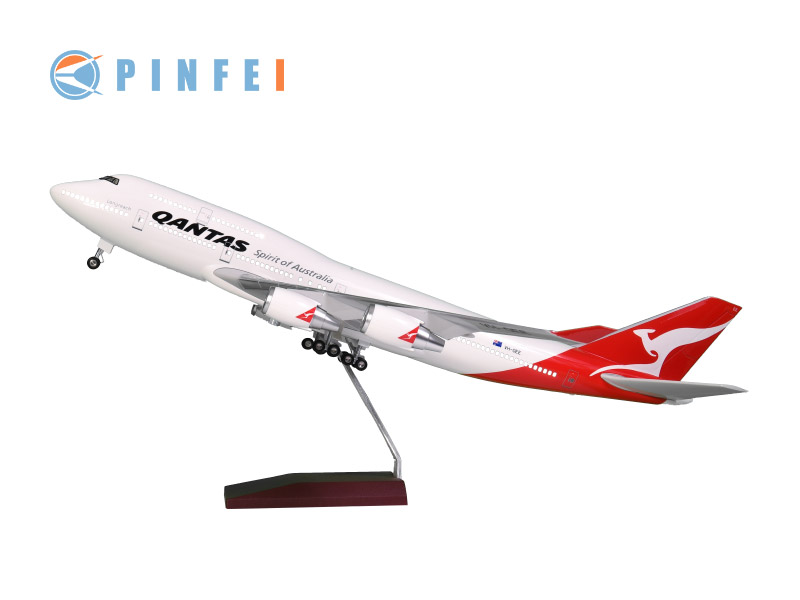 47cm Boeing B747-400 Qantas