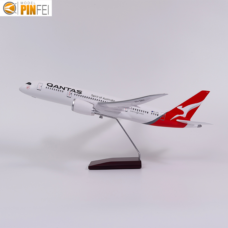 43cm Boeing 787-8 Qantas