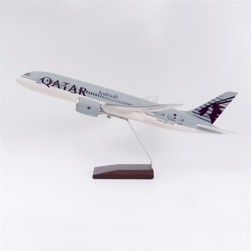 43cm Boeing 787-8 Qatar